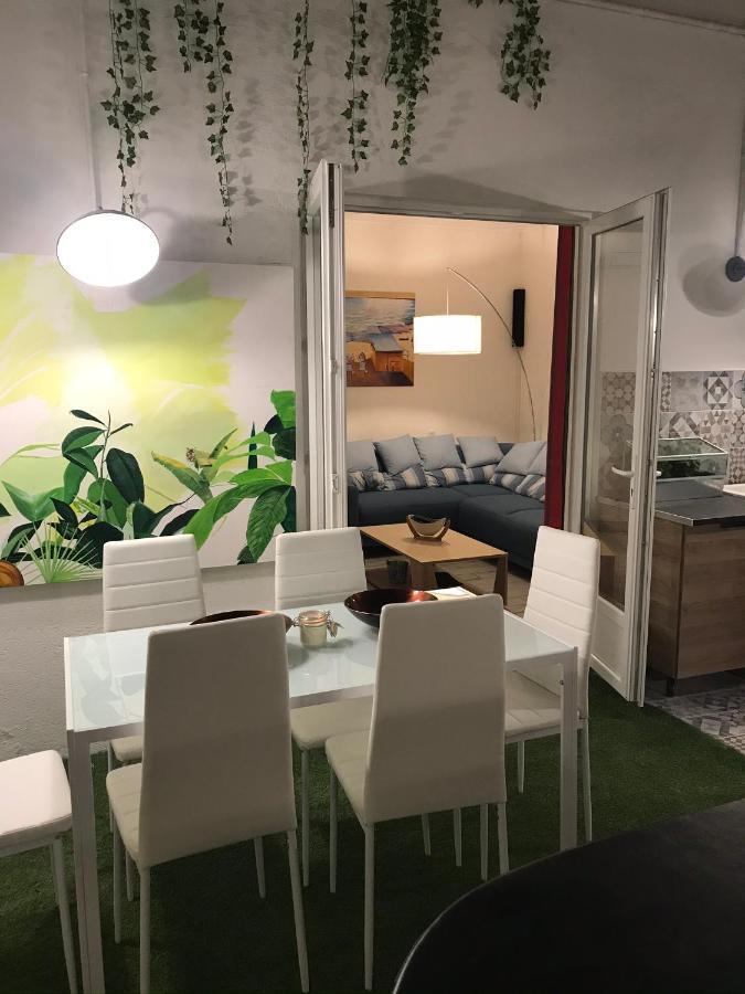Le Gite Des Tontons Saint-Laurent-de-la-Salanque Esterno foto